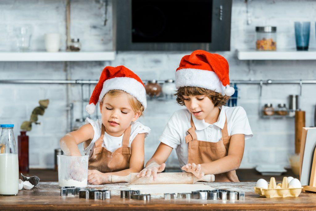 🎄 Χριστουγεννιάτικα Γλυκά Για Παιδιά – Μελομακάρονα Και Κουραμπιέδες 🍯